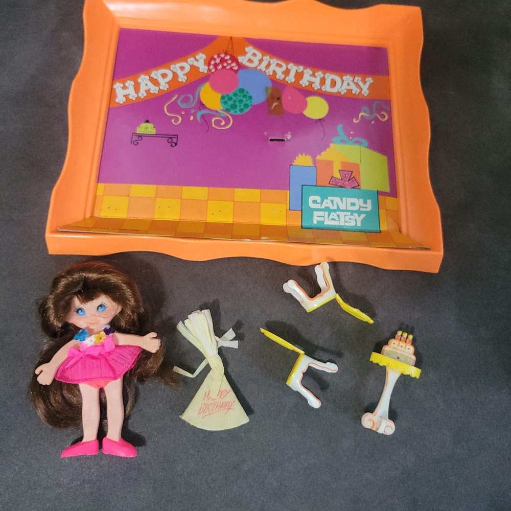 Vintage 1968 Flatsy Doll Candy Birthday Set